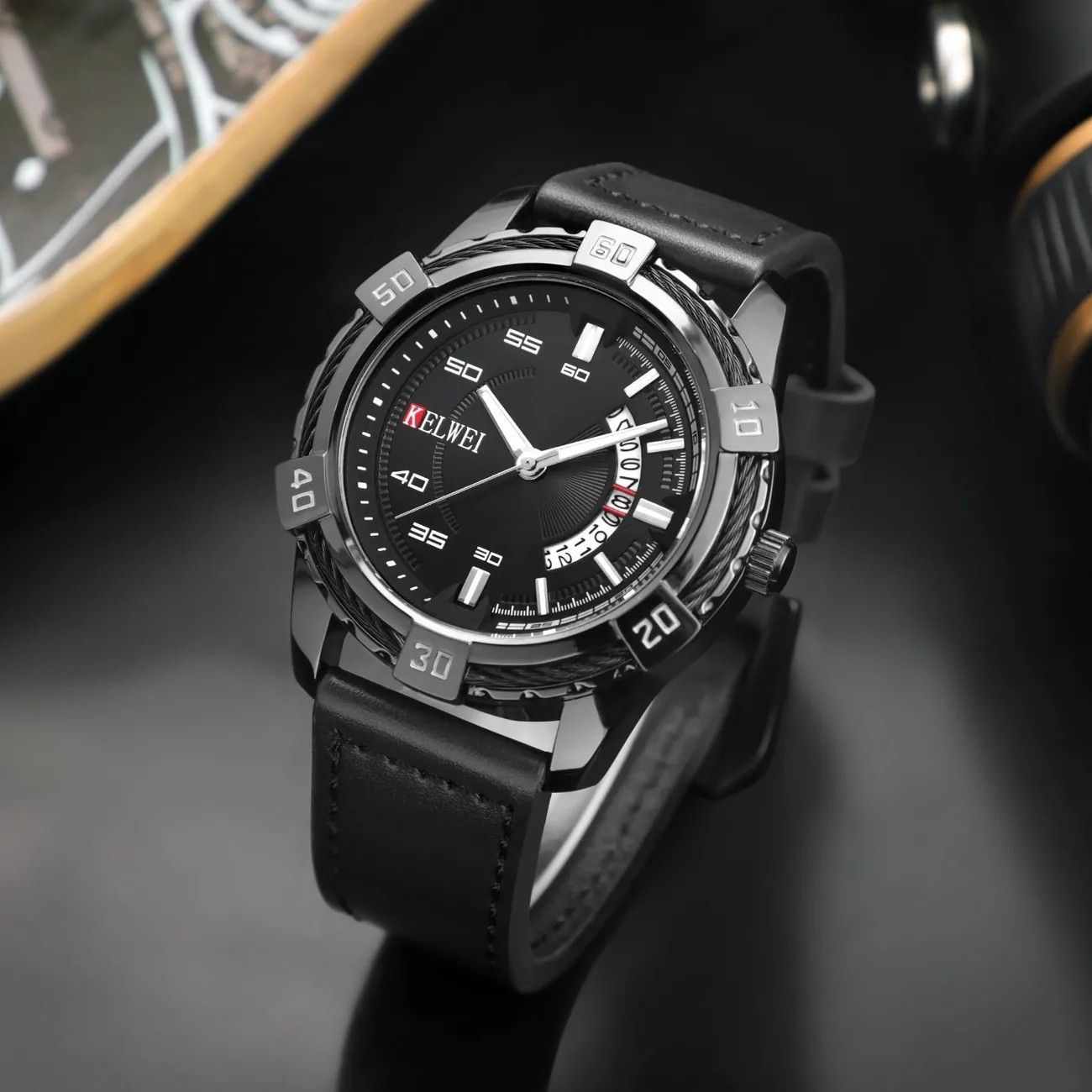 Kelwei Men's Quartz Watch Three-hand Calendar Luxury Wristwatch_voghion.com