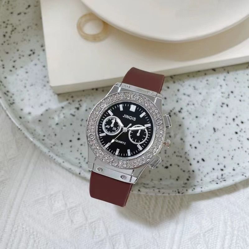 Luxurious Women's Couple Watch With Starry Dial And Silicone Strap_voghion.com