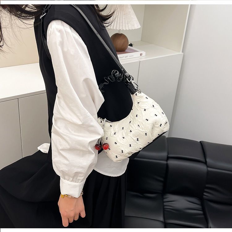 Pleated Bubble Bow Dumpling Crossbody Bag For Women And Students_voghion.com