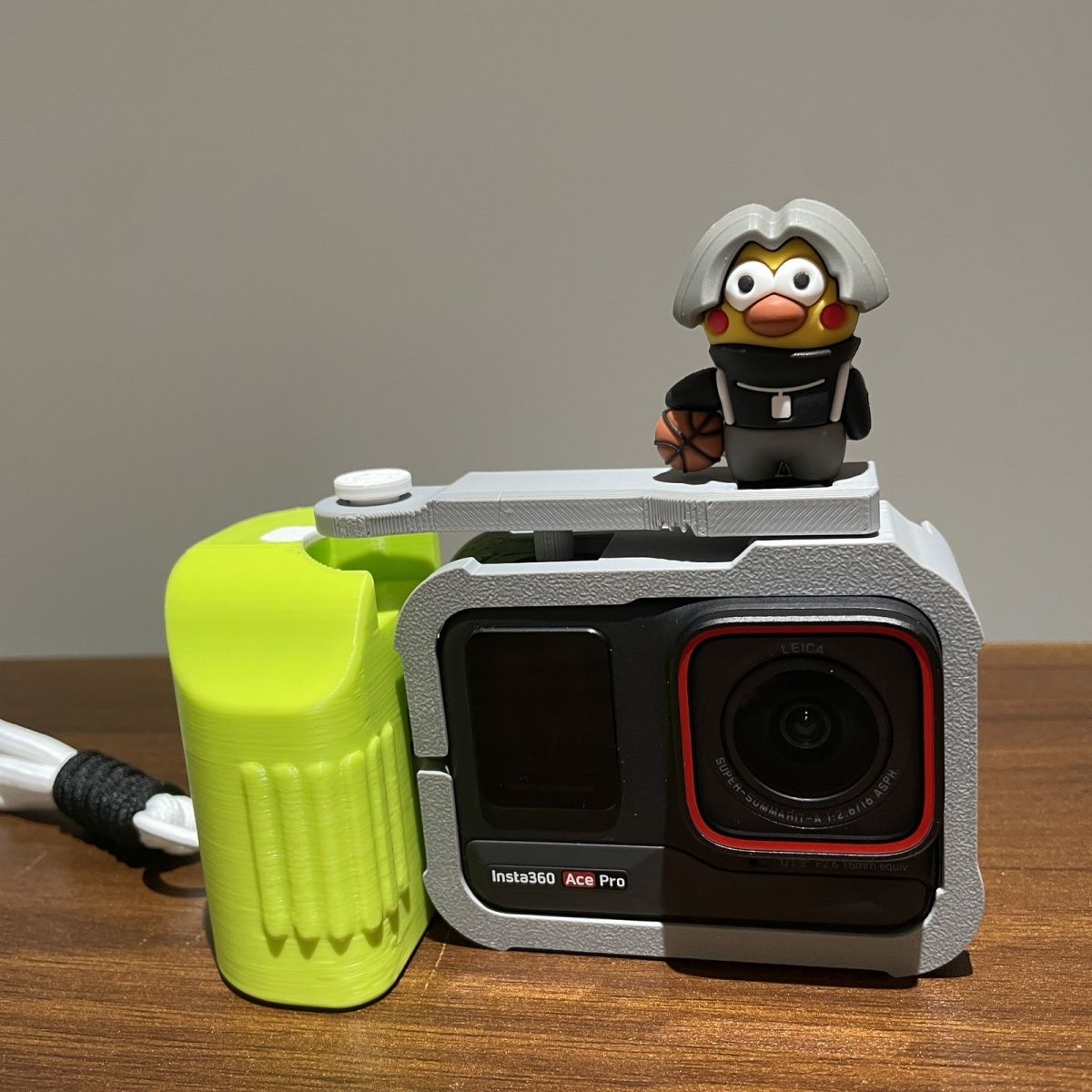 影石Insta360AcePor/2街拍手柄套装舒适握感