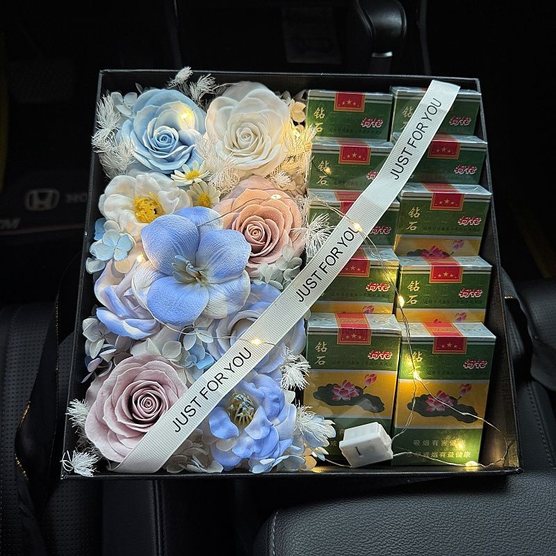 创意七夕香烟花束成品礼盒方形材料仿真花礼物情人节生日男友圣诞