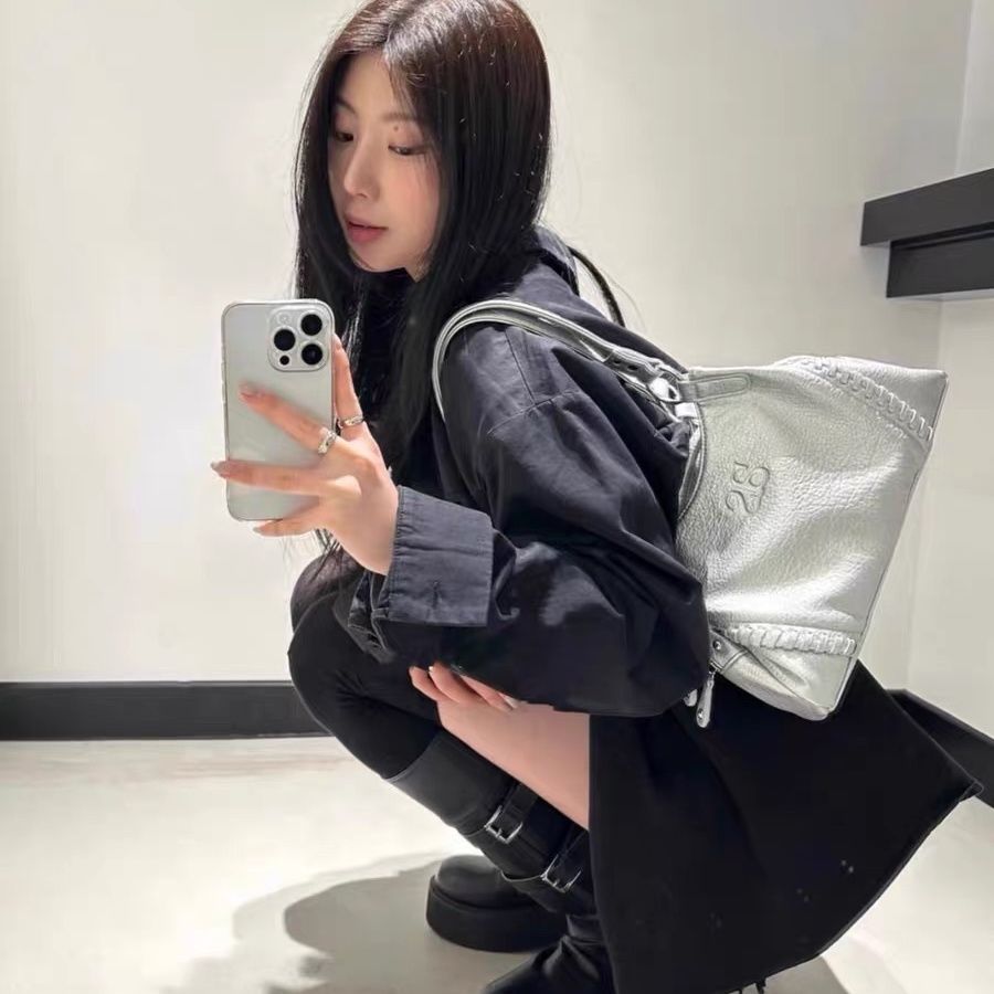 韩国ason流浪包李茶仁同款皮面机车包单肩腋下大容量托特包手提包 图片 6