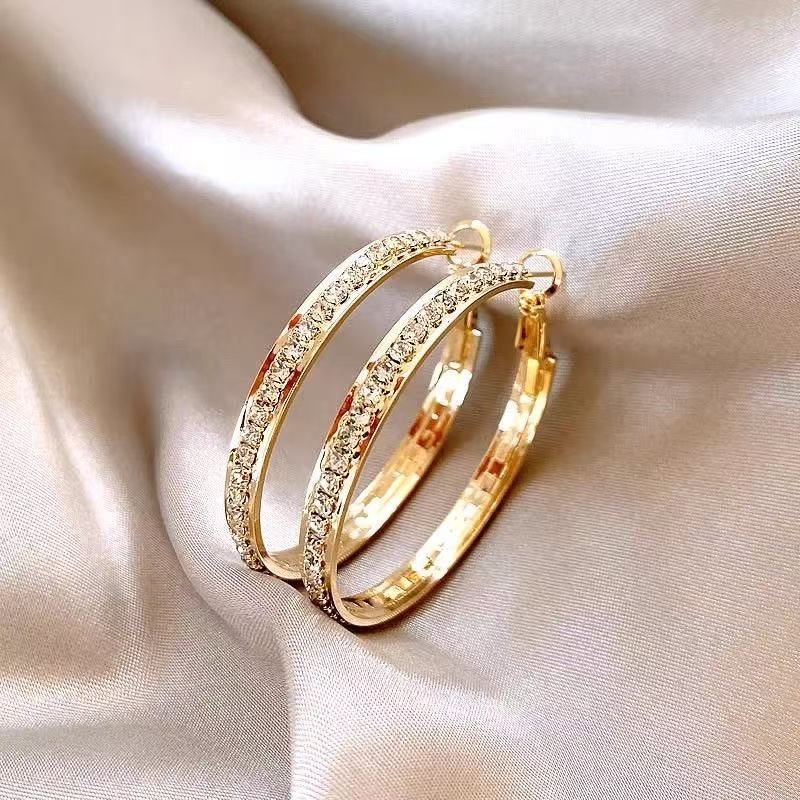 Exquisite Micro-inlaid Hoop Earrings Minimalist Shiny Jewelry_voghion.com