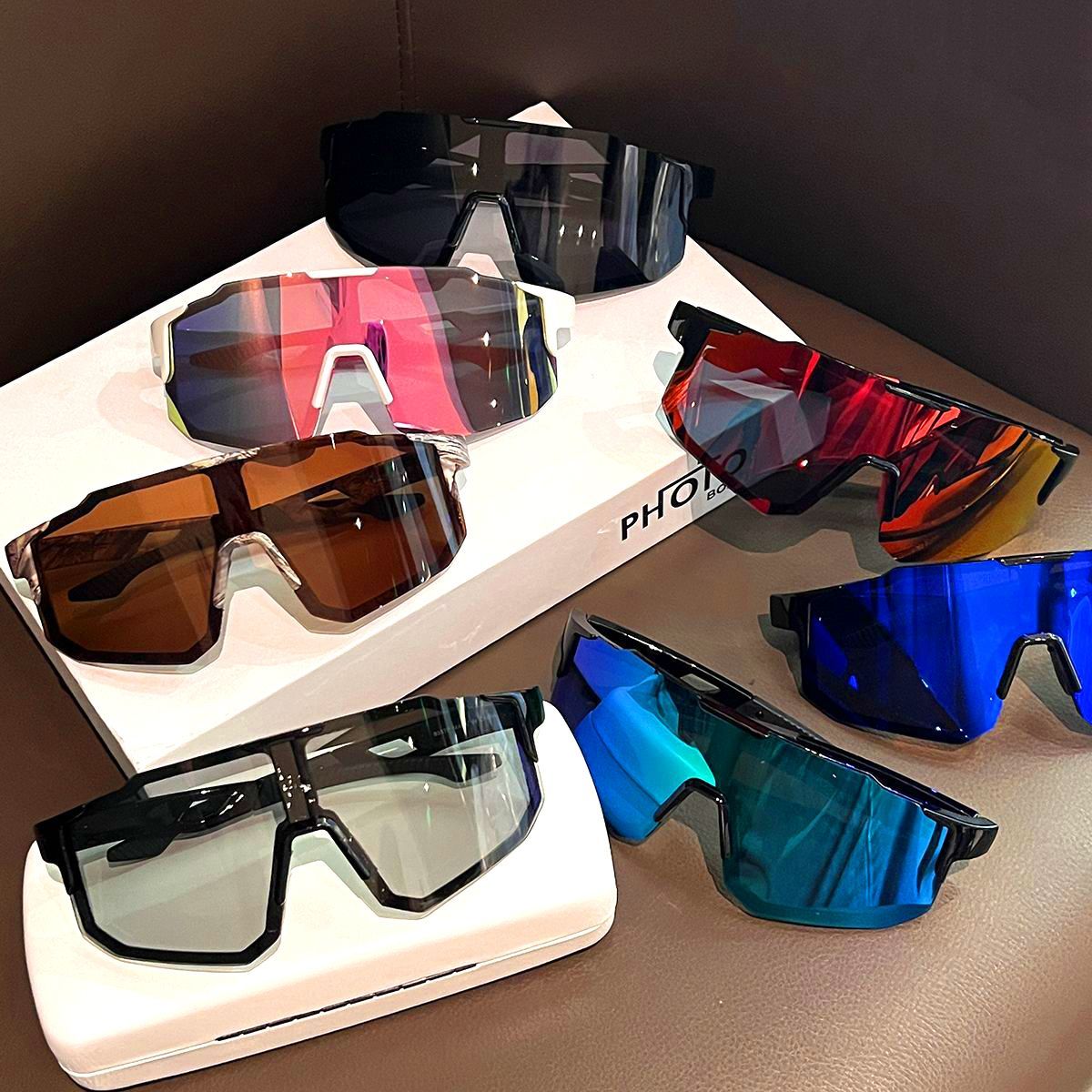 Futuristic Windproof Cycling Glasses For Outdoor Hiking And Skiing_voghion.com