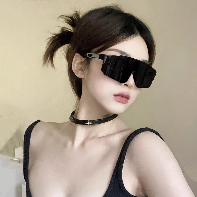 Futuristic Windproof Cycling Glasses For Outdoor Hiking And Skiing_voghion.com