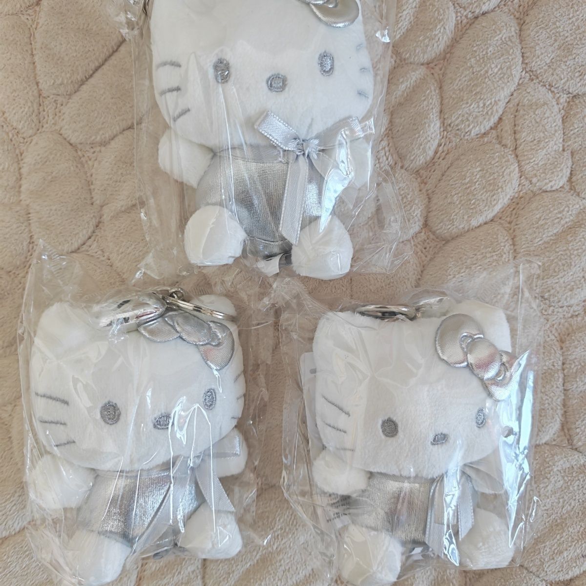 韩国正品韩国50周年限定款银色三丽鸥8cmHelloKitty挂件