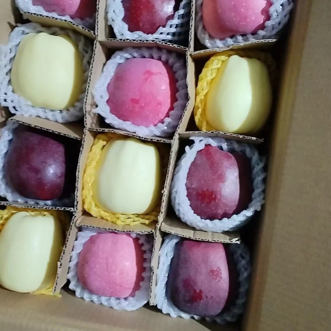 甘肃苹果天水正品冰糖心红富士大果混装花牛黄中大果整箱包邮批发