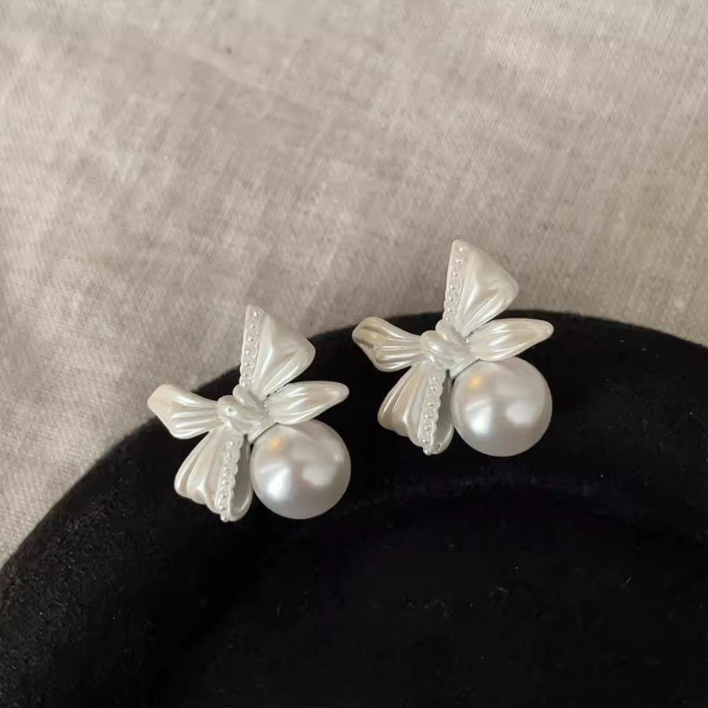 Pendientes de perlas con lazo estilo vintage francés_voghion.com