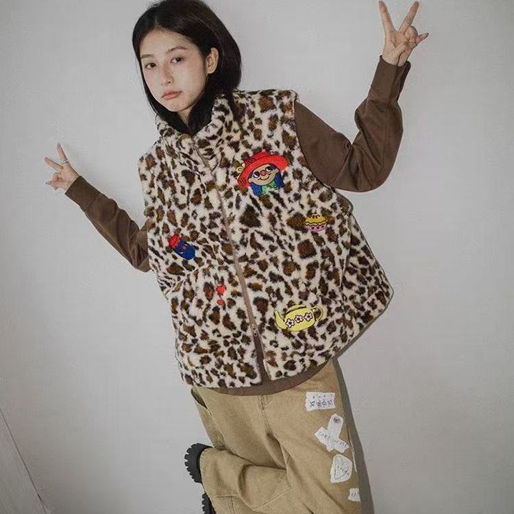 复古豹纹羊羔毛马甲女秋冬甜美卡通刺绣外搭立领宽松叠穿背心外套