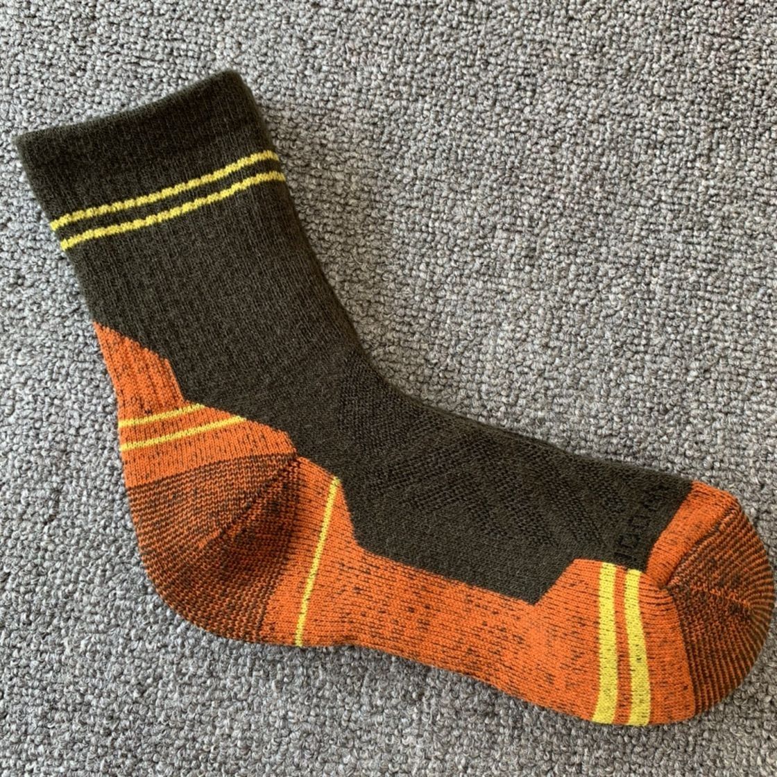 Merino Wool Hiking Socks Warm Mid-calf Thermal Ski Socks Winter_voghion.com