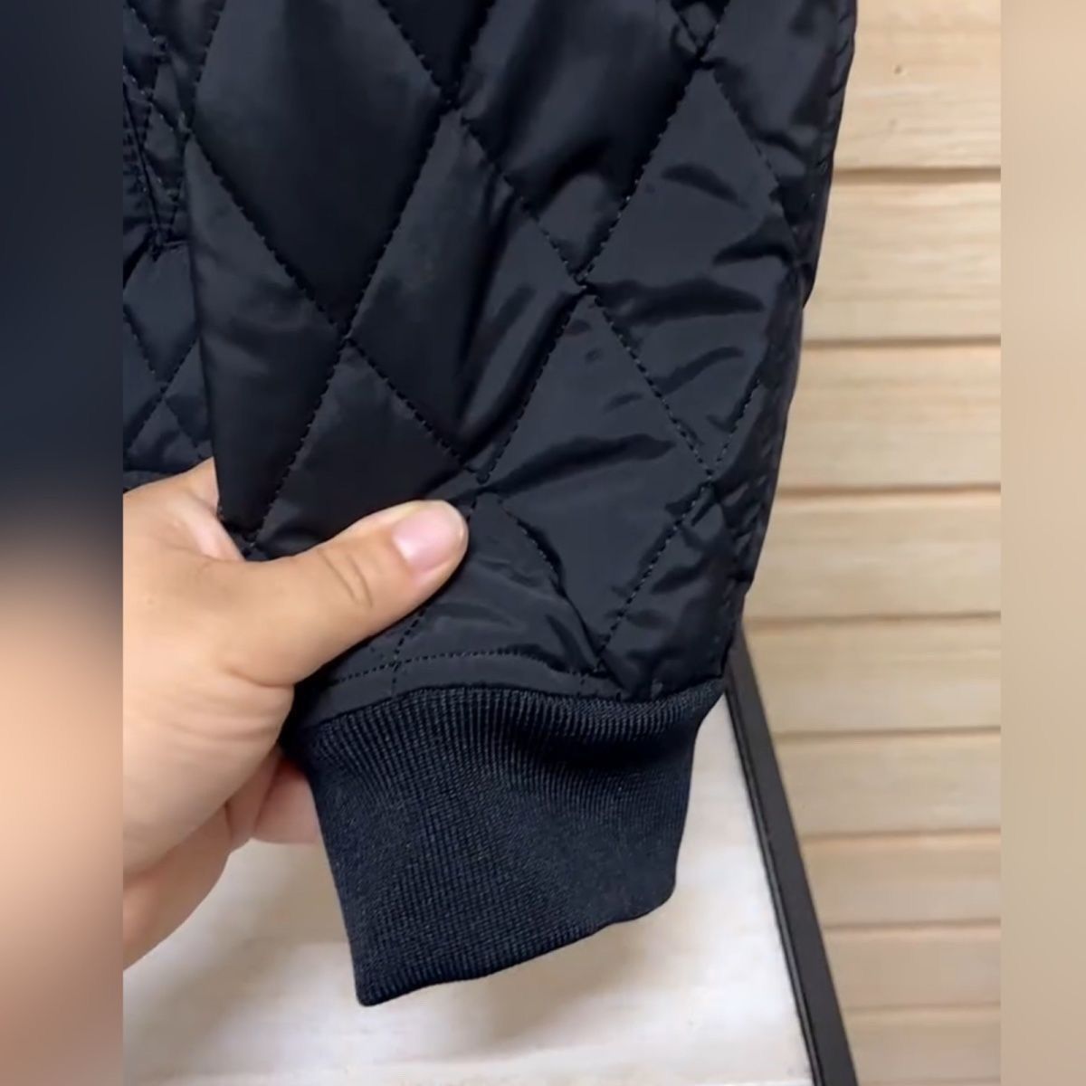 Herrjacka i bomull baseballstil slim fit för höst och vinter_voghion.com