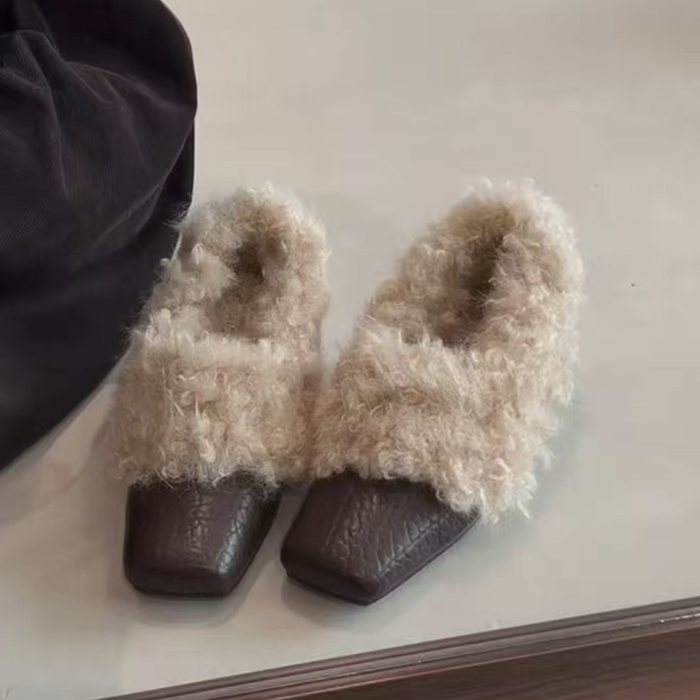 复古方头内增高毛毛单鞋女冬季保暖平底单鞋2025新款加绒小皮鞋女