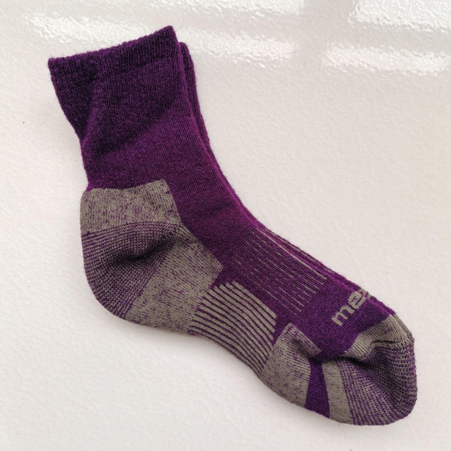 80% Merino Wool Outdoor Warm Mid-Calf Hiking Socks, Essential For Winter Skiing_voghion.com