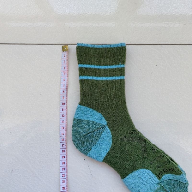 Merino Wool Hiking Socks Warm Mid-calf Thermal Ski Socks Winter_voghion.com