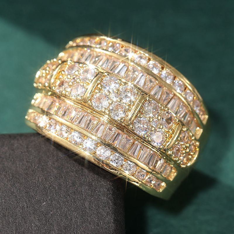 Anelli squisiti in zirconi di alta gamma europei e americani, gioielli di nicchia personalizzati, alla moda e accattivanti._voghion.com