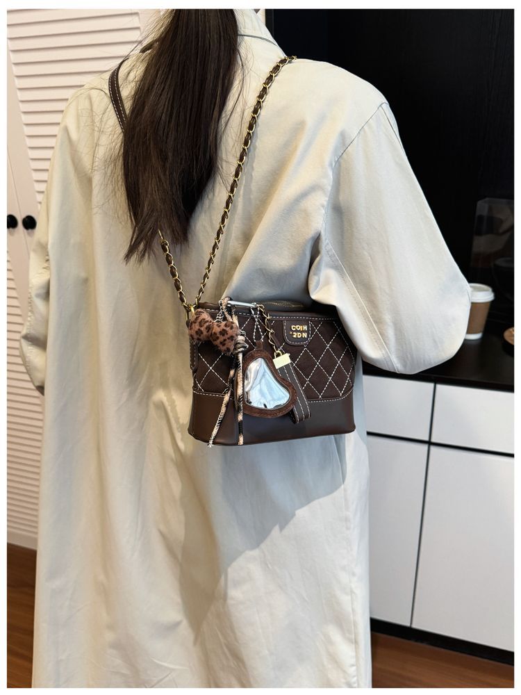 Woven Diamond Pattern Bucket Bag Elegant Shoulder Crossbody Handbag_voghion.com