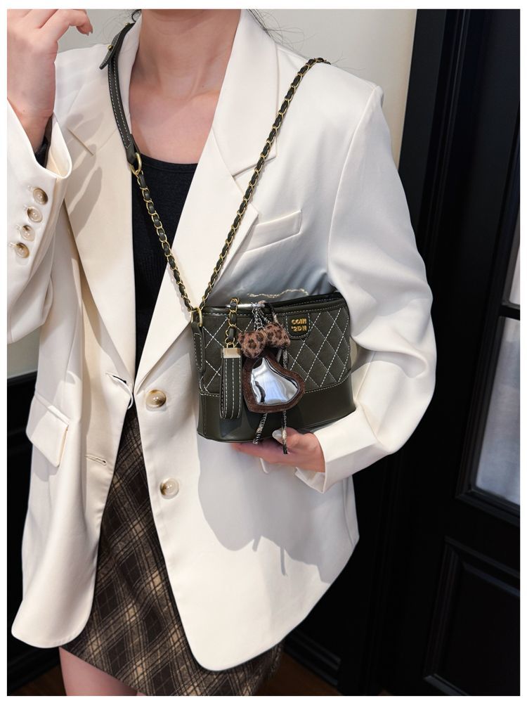 Woven Diamond Pattern Bucket Bag Elegant Shoulder Crossbody Handbag_voghion.com