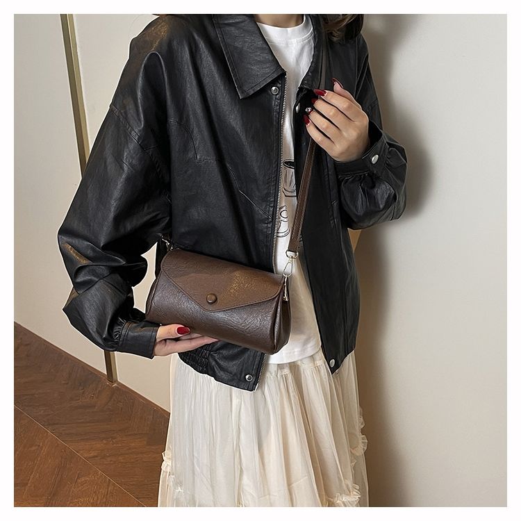 Versatile Leather Crossbody Bag, Casual Cylinder Shoulder Bag_voghion.com