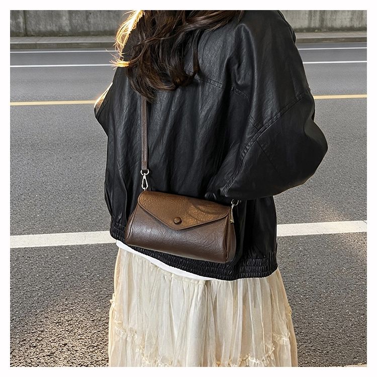 Versatile Leather Crossbody Bag, Casual Cylinder Shoulder Bag_voghion.com