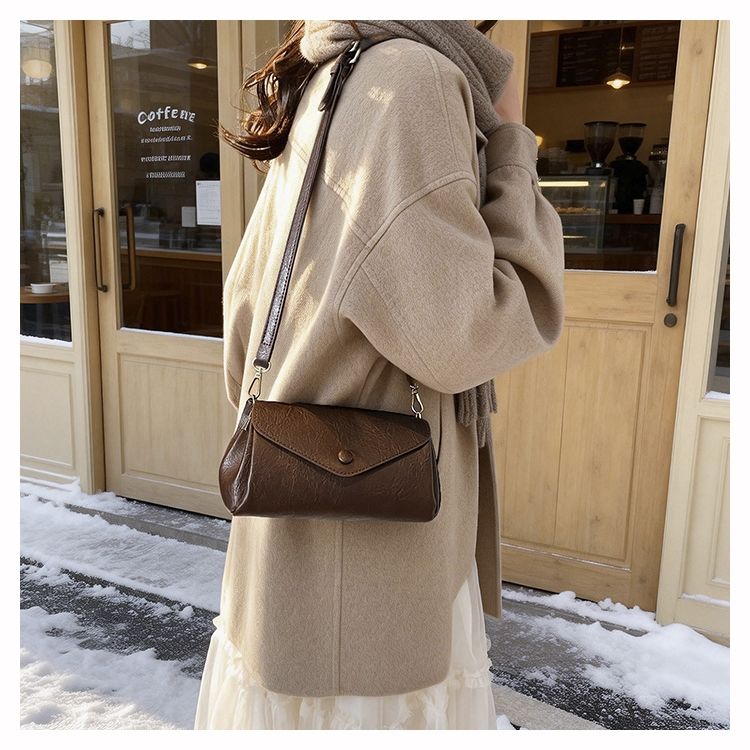 Versatile Leather Crossbody Bag, Casual Cylinder Shoulder Bag_voghion.com