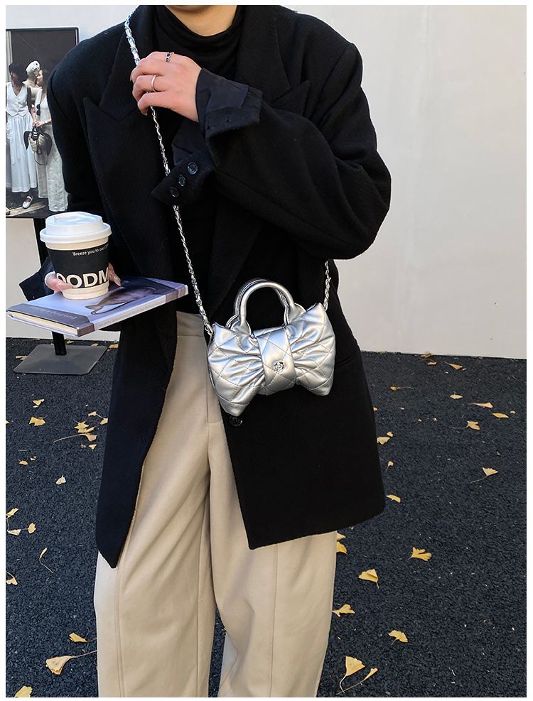 Elegante mini borsa a tracolla da donna con fiocco e pieghe_voghion.com