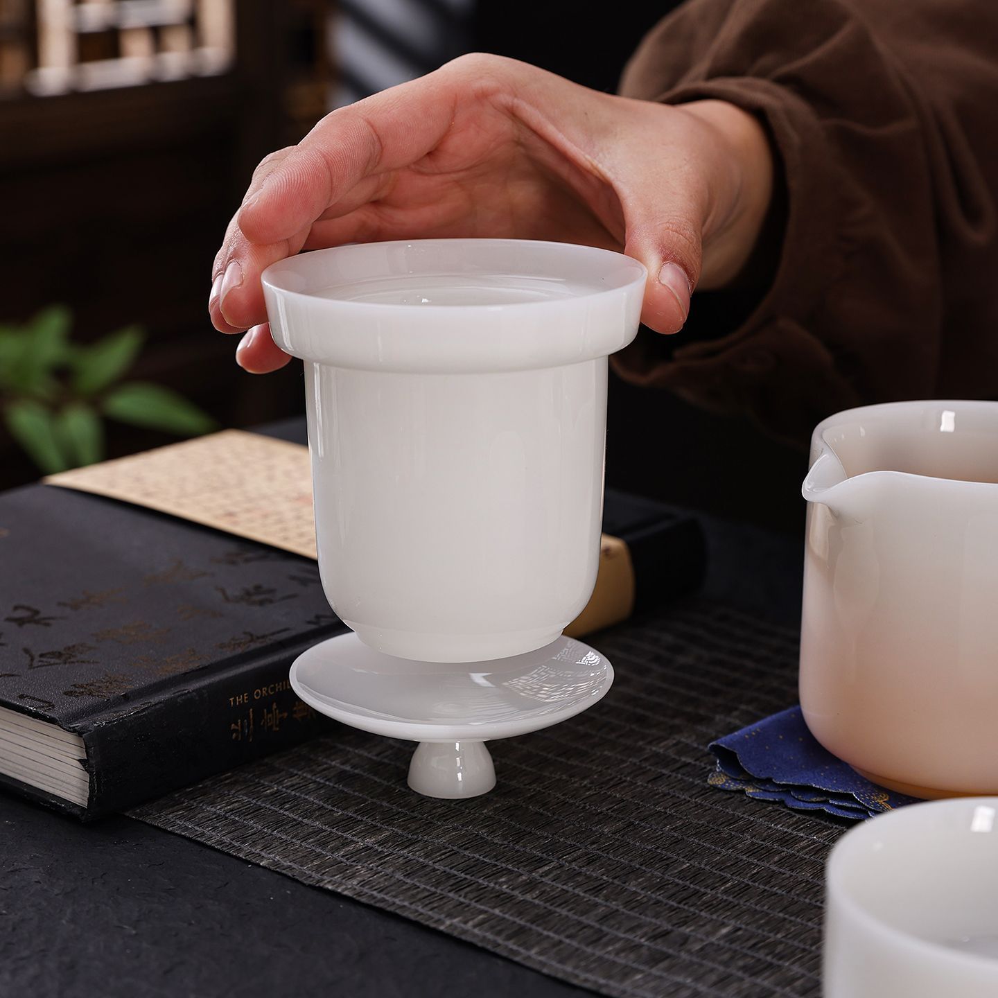 Tetera portátil Dongmo Ice Jade Ebony antiescaldaduras para viajes: una tetera, cuatro tazas, almacenamiento portátil, juego de té para exteriores._voghion.com