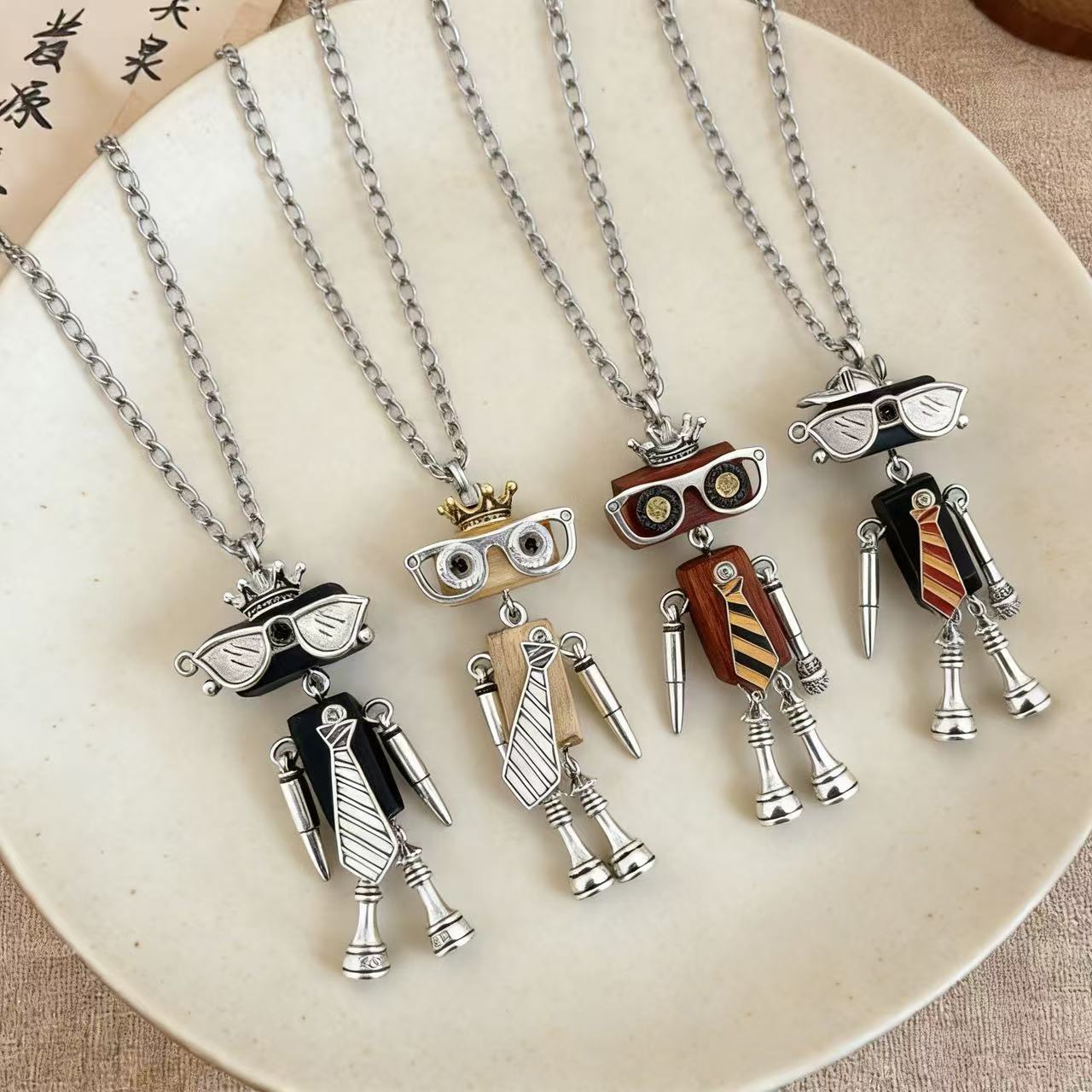Handmade Punk Robot Pendant Necklace For Students Graduation Gift_voghion.com