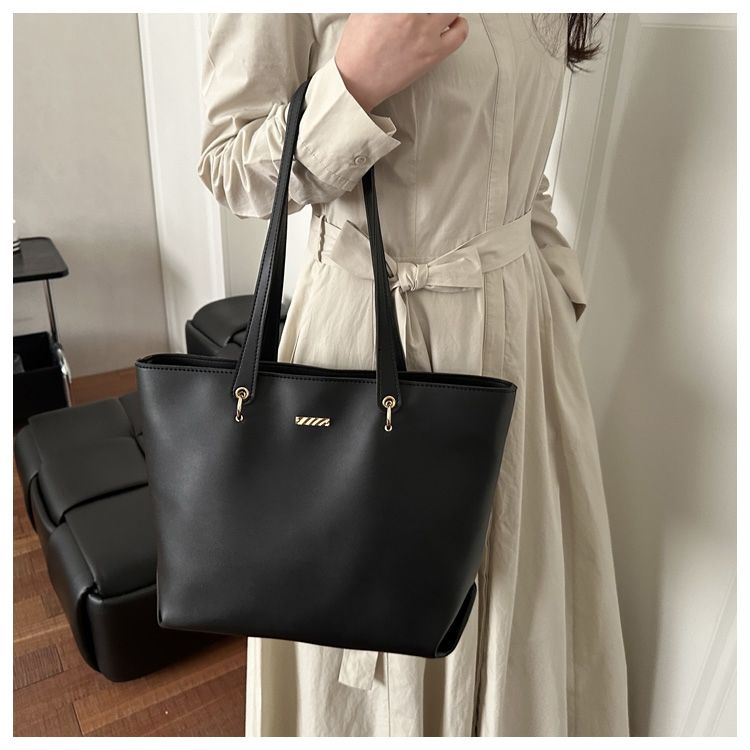 Stylish Large Capacity Women Tote Bag With Simple Texture Design_voghion.com