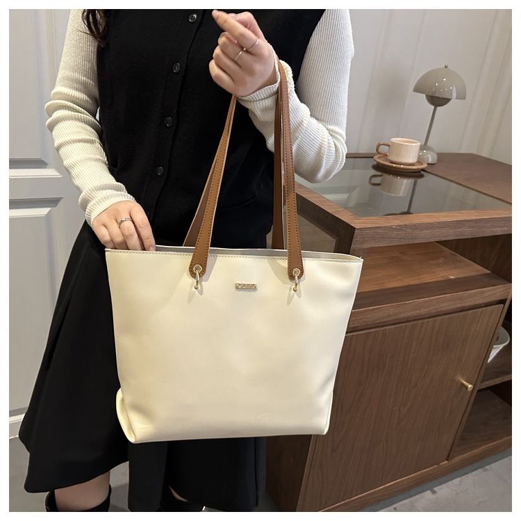Stylish Large Capacity Women Tote Bag With Simple Texture Design_voghion.com