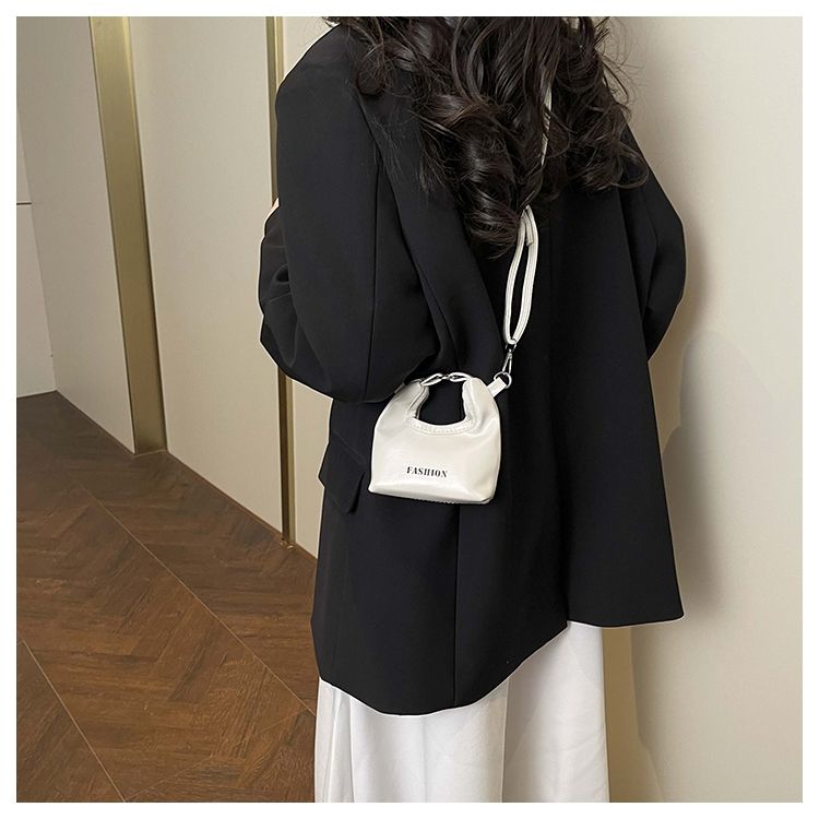 Borsa a tracolla elegante da donna per i pendolari quotidiani_voghion.com