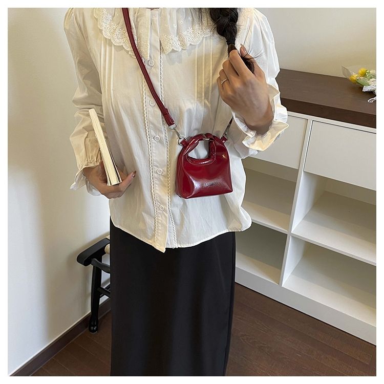 Borsa a tracolla elegante da donna per i pendolari quotidiani_voghion.com