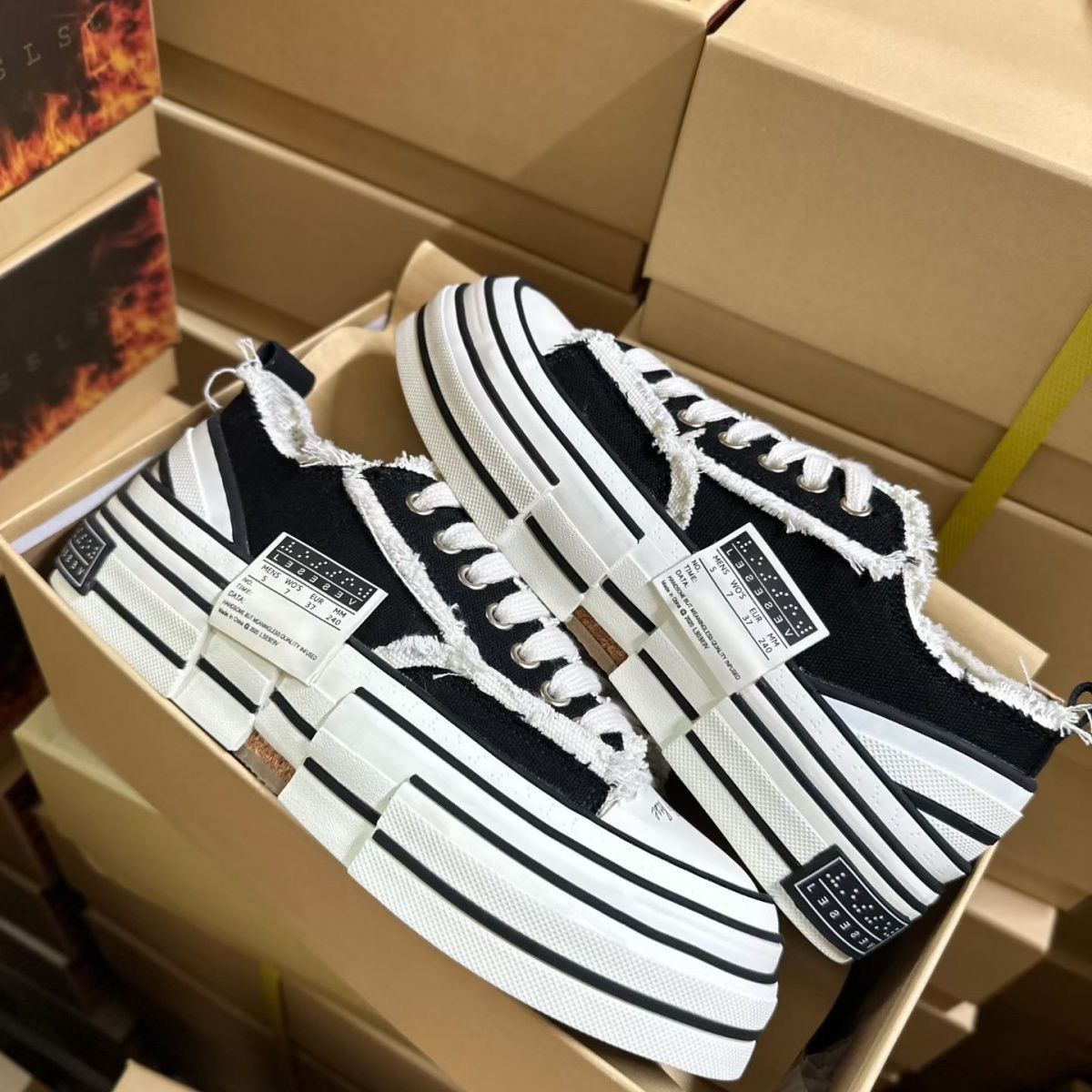 Canvas Sneakers For Men And Women Height Increasing Distressed_voghion.com