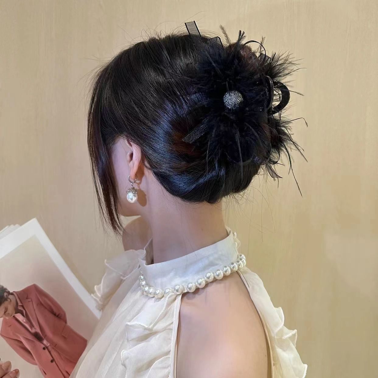 超仙高级感懒人羽毛抓夹水钻鲨鱼夹女后脑勺毛毛发夹盘发夹子发饰 图片 7