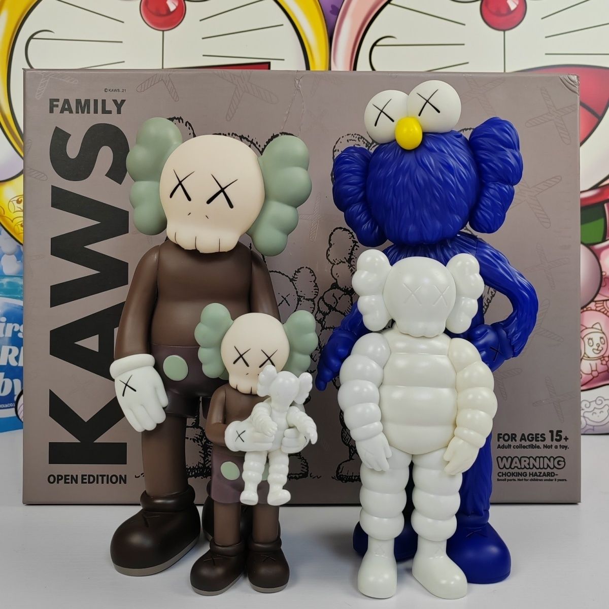 Kaws KAWS FAMILY Family-themed collectible dolls and figurines