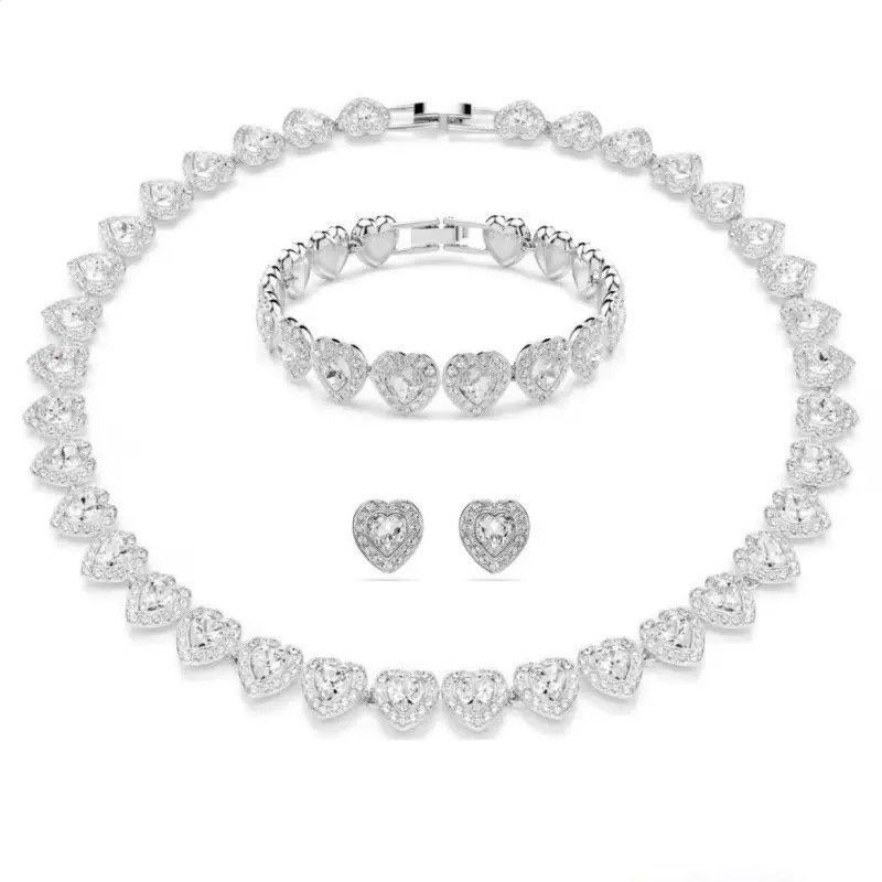 Herzförmiges Halsketten Und Ohrstecker Set Im Römischen Stil_voghion.com