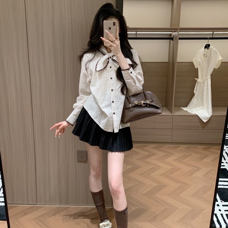 2026 Spring/Summer New Brown Wavy Edge Embroidered Long Sleeve Shirt Women, Super Elegant And Slimming, Suitable For_voghion.com