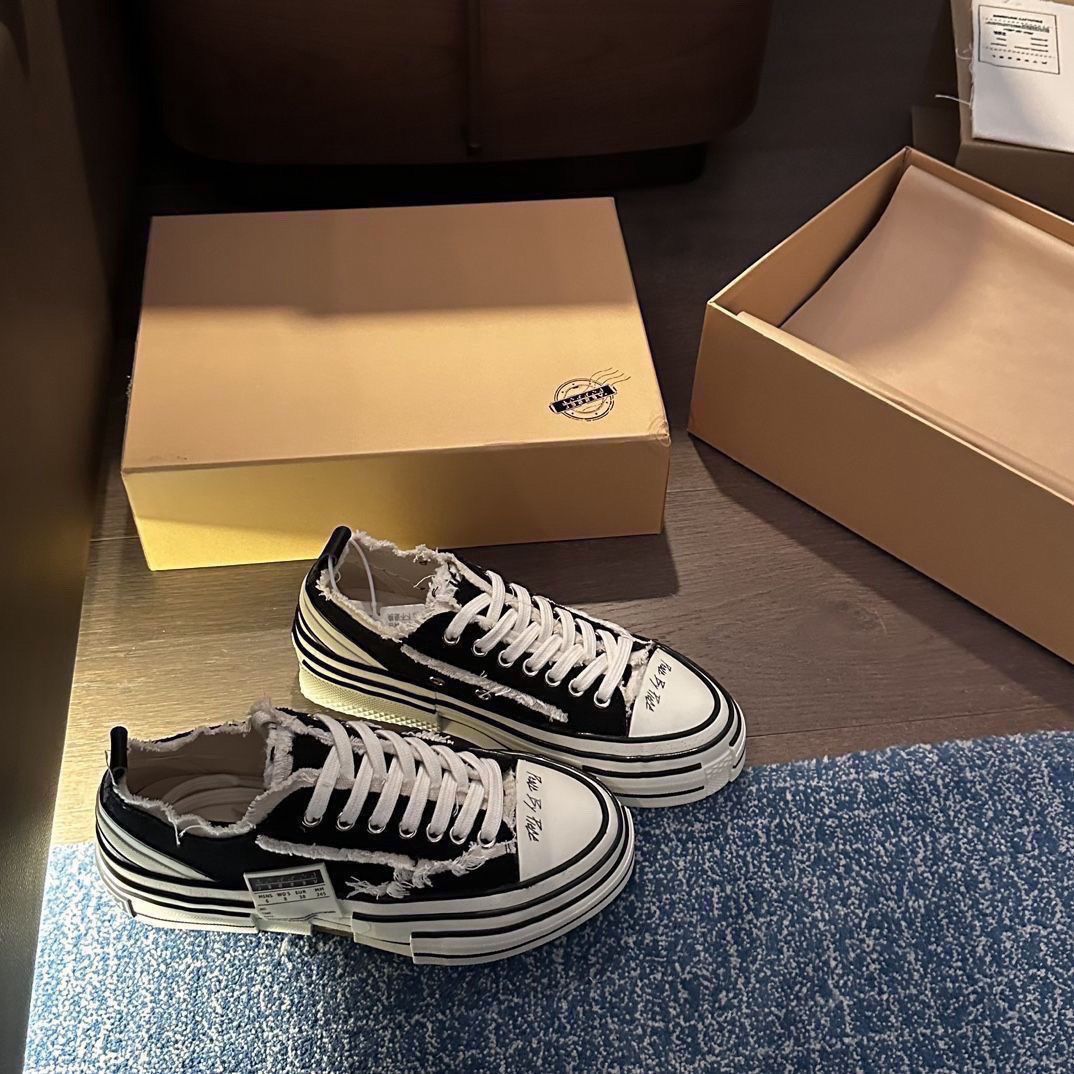 Distressed Canvas Trainers For Men And Women Height Increasing_voghion.com