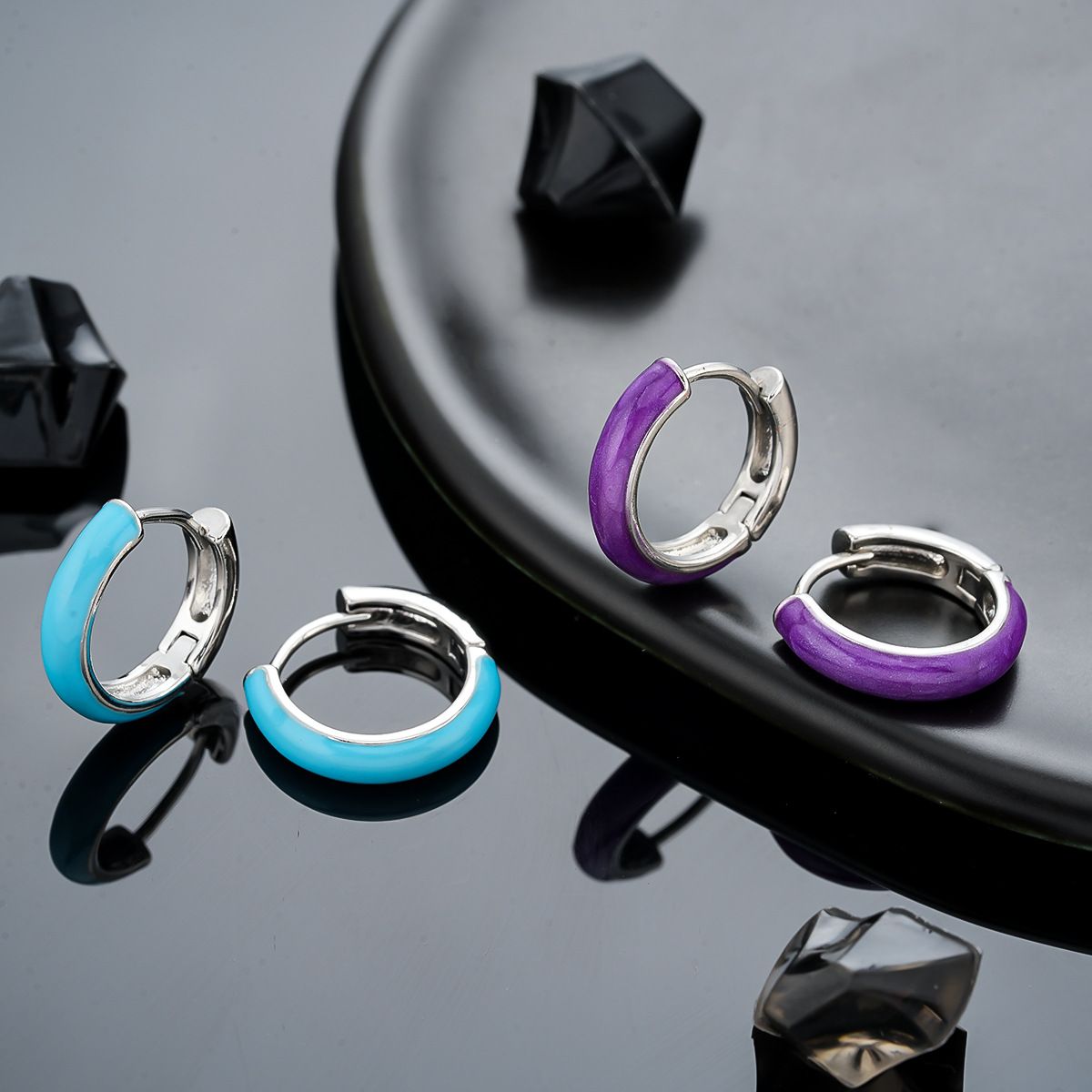 Luxury Oil-drip Hoop Earrings For Men Piercing-friendly Hoops_voghion.com