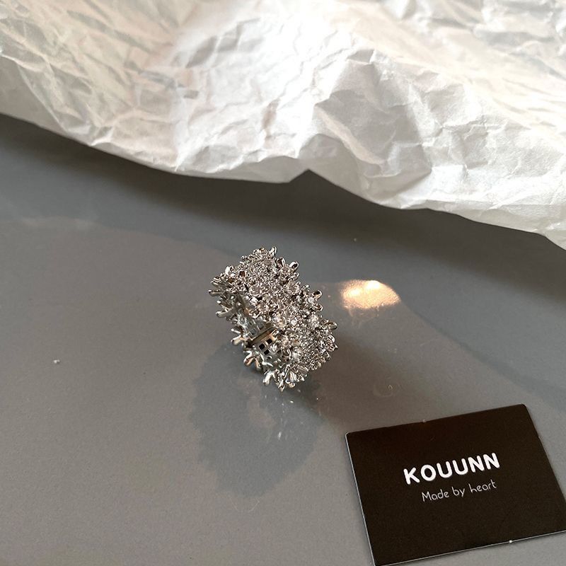 Anillo ajustable para mujer diseño cielo estrellado_voghion.com