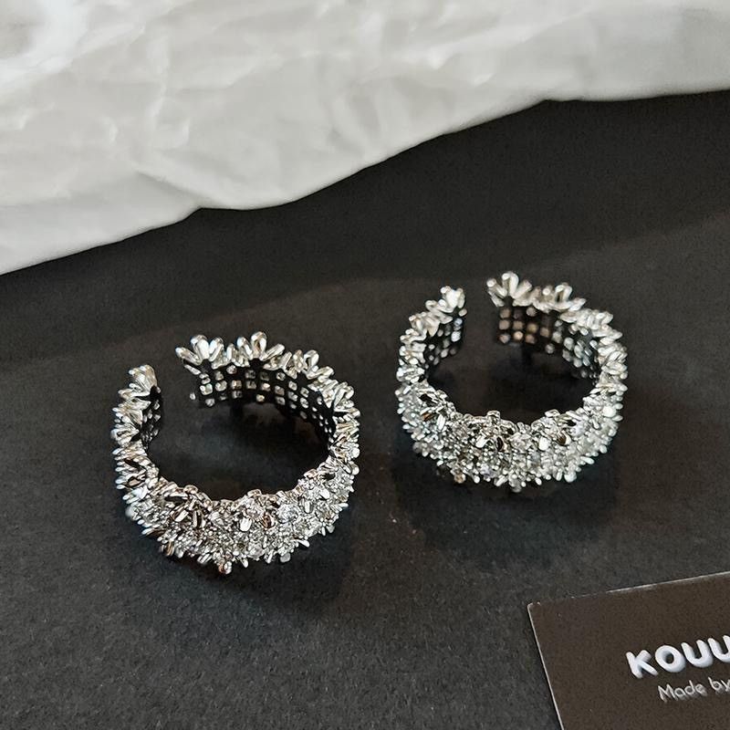 Anillo ajustable para mujer diseño cielo estrellado_voghion.com