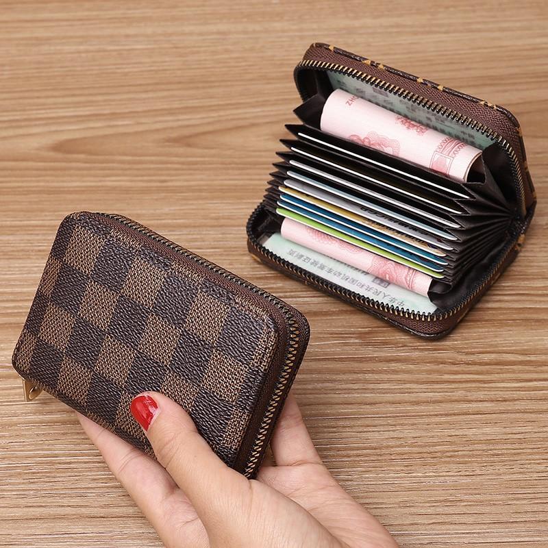 Card holder for women, anti-degaussing, multi-card slots, exquisite high-end card holder, large-capacity driver's license, integrated compact card holder wallet