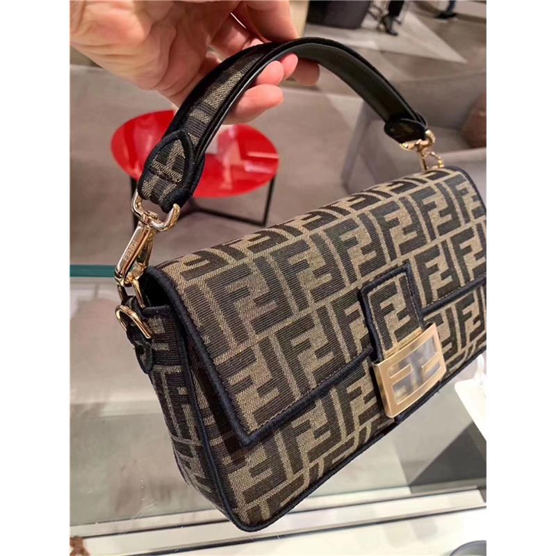 fendi/芬迪老花经典帆布包ff中号复古法棍包手提包单肩斜挎包女包【3