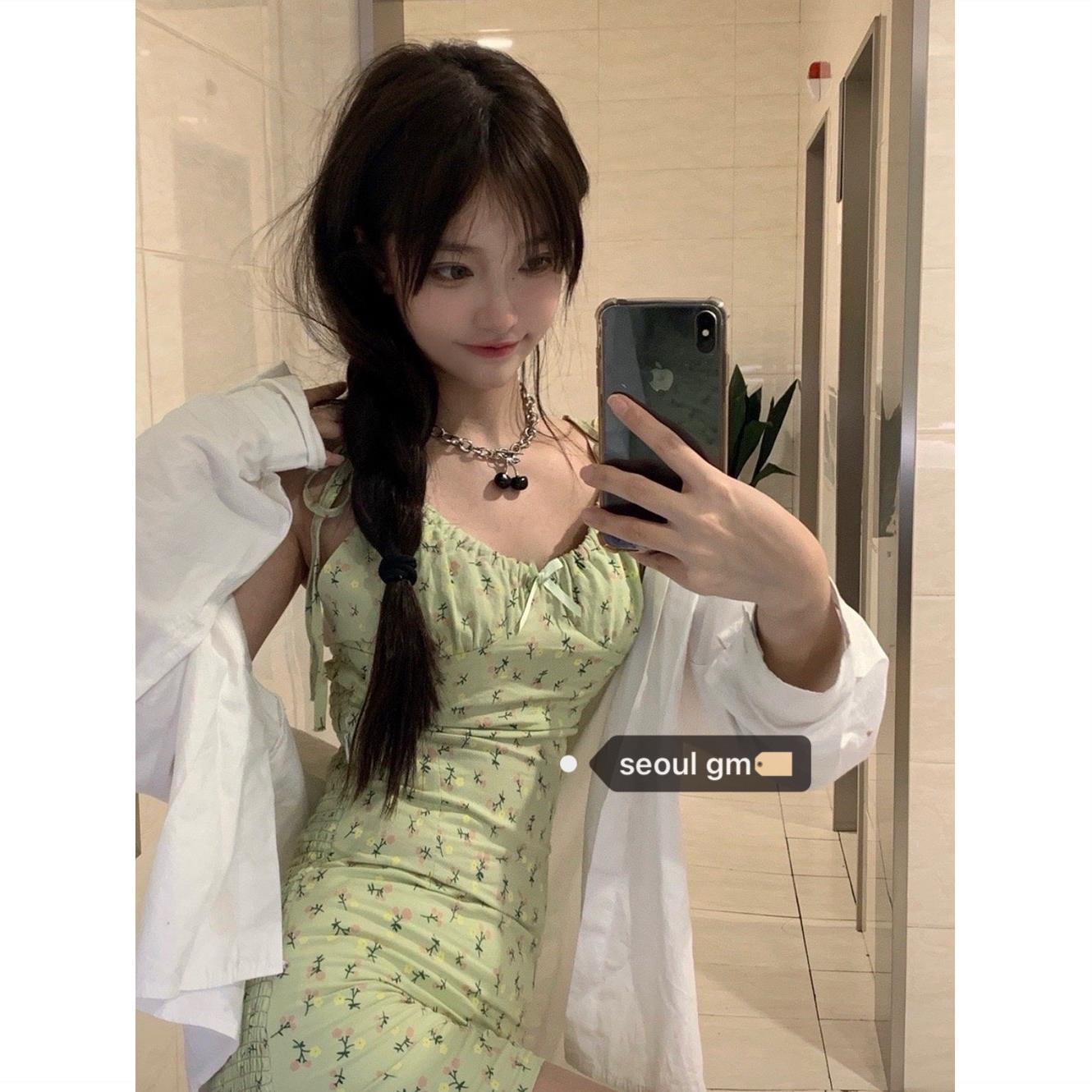 SEOUL Lime First Love~Korean sweet and stylish age-reducing suspender dress backless slimming slimming butt-covering short skirt