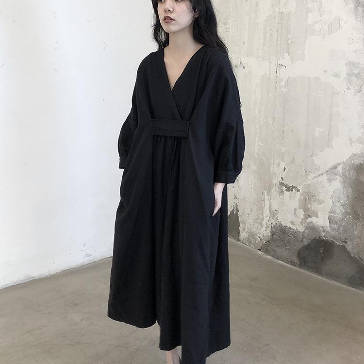 200斤大碼女裝V領連衣裙2023春秋款女裝新款減齡中長裙子女夏寬鬆