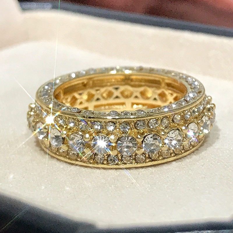 Luxurious Gold Diamond Ring For Women, Versatile Designer Band_voghion.com