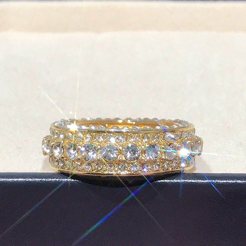 Luxurious Gold Diamond Ring For Women, Versatile Designer Band_voghion.com