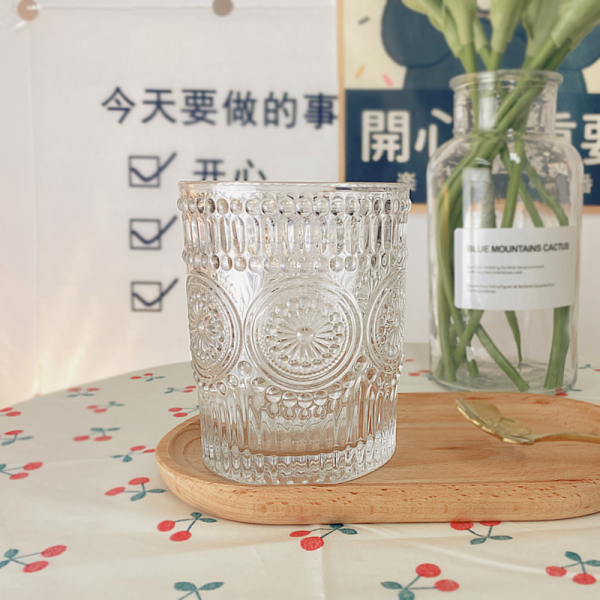 Ins net red Nordic style retro relief gold rimmed glass, sunflower water cup, milk tea shop, fruit juice cup, cold drink cup