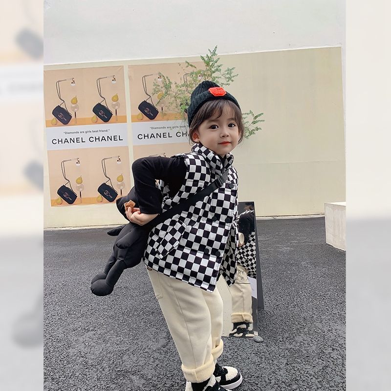 Girls 2021 winter clothes new children's down padded clothes small and medium-sized children's plaid warm vest baby fashionable cotton vest