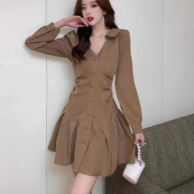 V領連衣裙女2023春款修身顯瘦長袖襯衫裙辣妹西裝女百褶裙中長裙