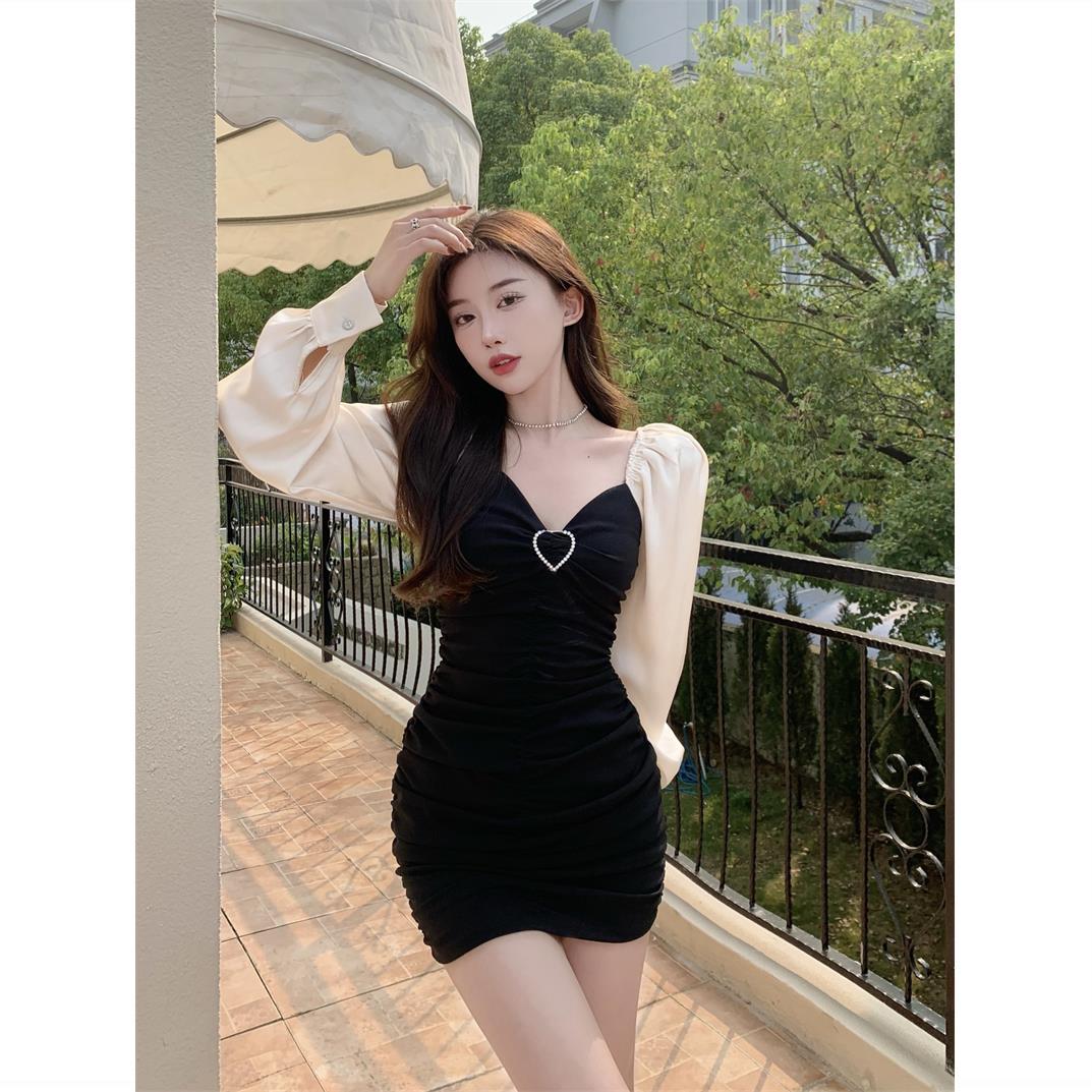 連衣裙女裝假兩件緊身收腰v領長袖裙子2023秋季新款包臀打底短裙